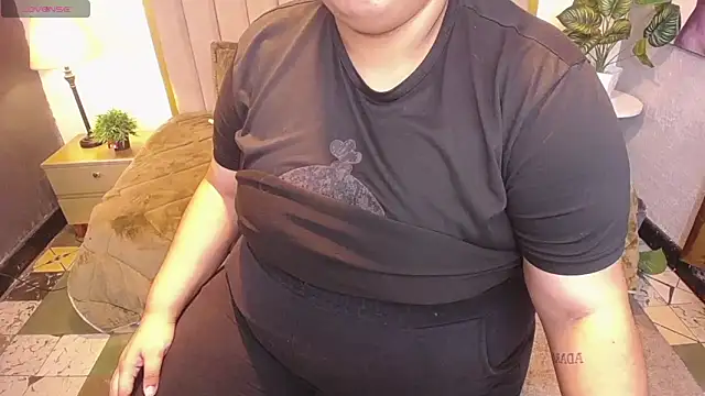 ailyn maury online show from 04/11/26, 01:37