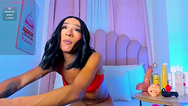 NicoleMadrird online show from 02/02/26, 07:23