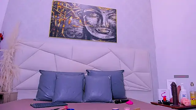 NicoleMadrird online show from 03/19/26, 11:36