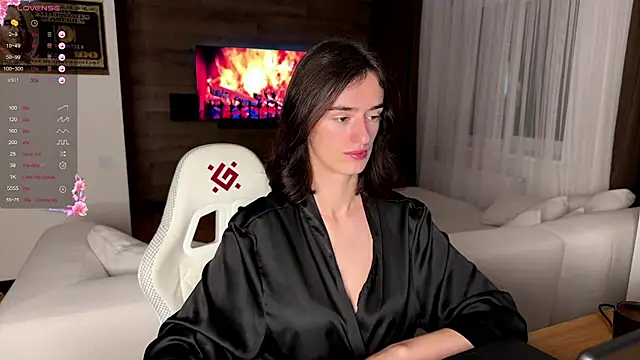 Snapshot of TwinTemptations chatting on 10/11/25, 07:01 TwinTemptations online show from 10/11/25, 07:01