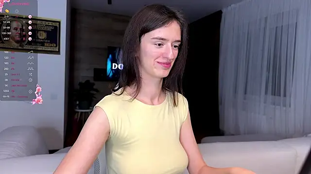 Snapshot of TwinTemptations chatting on 11/08/25, 09:13 TwinTemptations online show from 11/08/25, 09:13