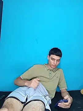 Snapshot of Saul_yei chatting on 09/13/25, 12:21 Saul yei online show from 09/13/25, 12:21
