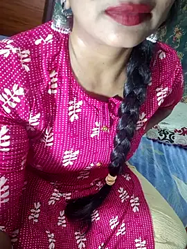 Snapshot of Shalini_telugu09 chatting on 06/08/26, 08:37 Shalini telugu09 online show from 06/08/26, 08:37