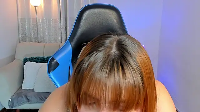 karla hill 28 online show from 04/25/26, 03:42