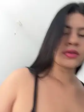 Saanvi21 online show from 02/15/26, 12:36