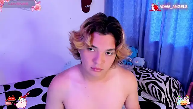 adam angelssss online show from 04/22/26, 02:07