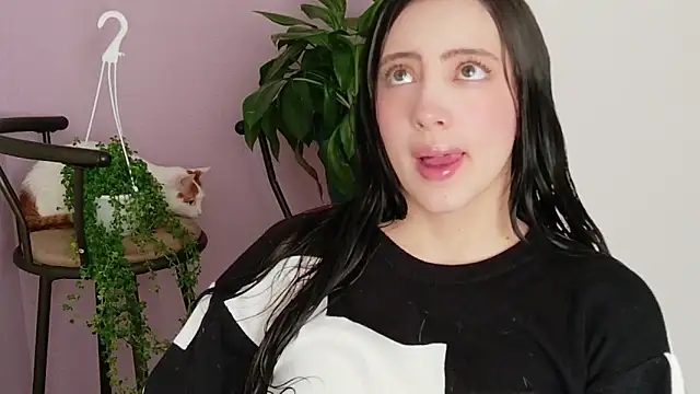 Rebbecawhite meow online show from 04/05/26, 05:10