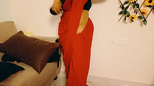 Snapshot of Tamil_hot_whiskey_girl chatting on 05/21/26, 10:33 Tamil hot whiskey girl online show from 05/21/26, 10:33