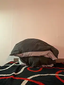 Renoirmonter online show from 04/18/26, 07:07