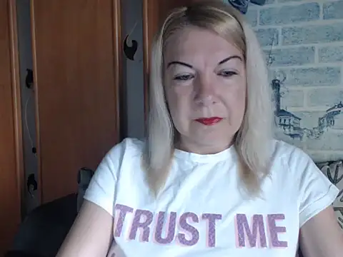 Snapshot of Lillia_Ray chatting on 06/04/26, 05:46 Lillia Ray online show from 06/04/26, 05:46