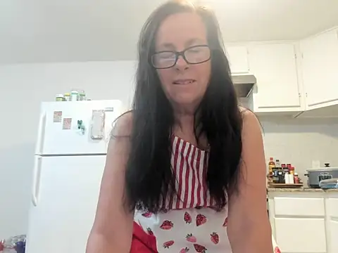 Snapshot of peachgoddess chatting on 04/27/26, 01:31 peachgoddess online show from 04/27/26, 01:31