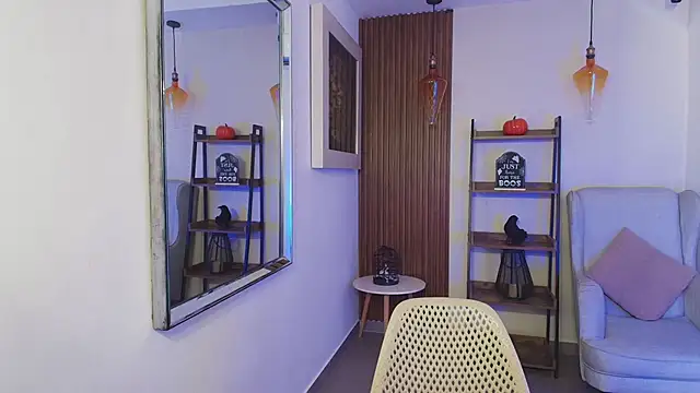 Snapshot of Coral_Lise chatting on 10/26/25, 02:23 Coral Lise online show from 10/26/25, 02:23