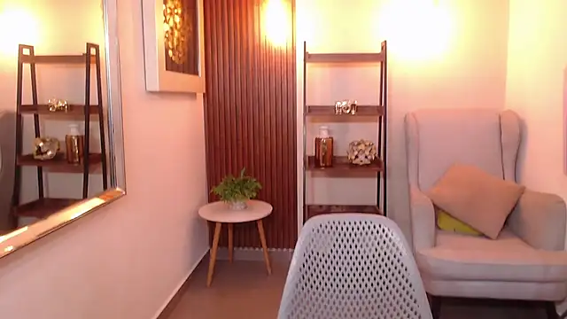 Snapshot of Coral_Lise chatting on 11/25/25, 10:59 Coral Lise online show from 11/25/25, 10:59