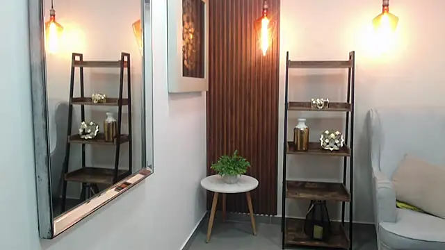 Snapshot of Coral_Lise chatting on 11/28/25, 11:13 Coral Lise online show from 11/28/25, 11:13