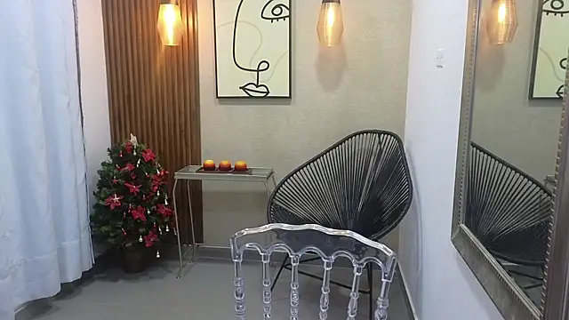 Snapshot of Coral_Lise chatting on 12/05/25, 11:19 Coral Lise online show from 12/05/25, 11:19