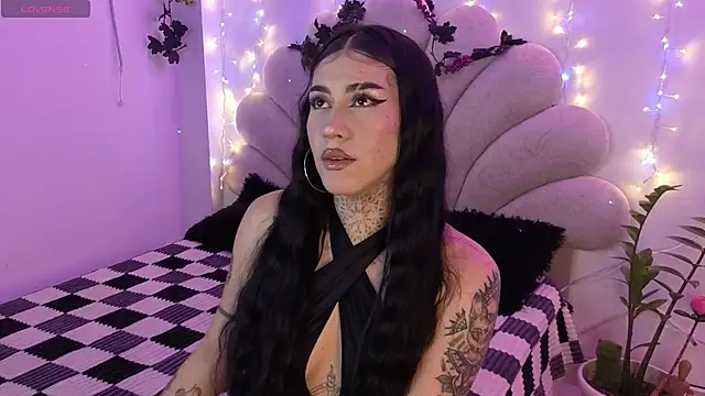 AnfisaLetyagho online show from 12/18/25, 11:44