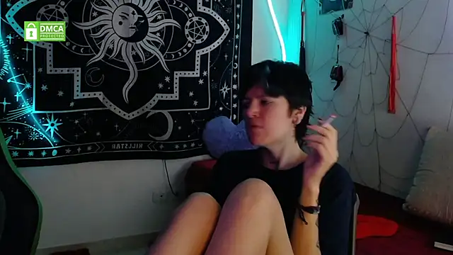 lovelockedlips online show from 10/21/25, 06:08