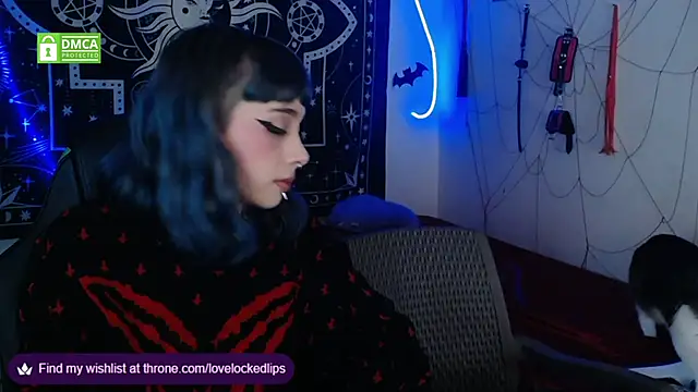 lovelockedlips online show from 11/16/25, 04:18