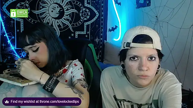 lovelockedlips online show from 11/18/25, 11:15