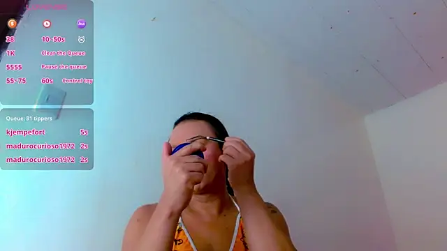 Dayana Dias online show from 06/07/26, 11:36
