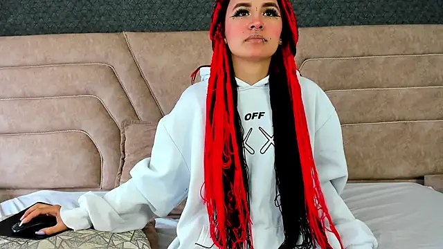 alice foxred online show from 03/21/25, 11:55