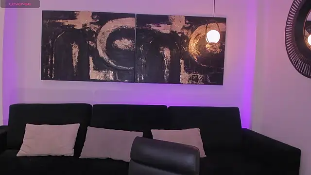 CandaseRussell online show from 02/04/26, 08:47