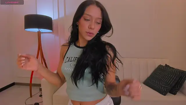 AmaliaCrus online show from 10/20/25, 12:11