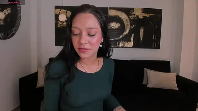 AmaliaCrus online show from 10/29/25, 09:16