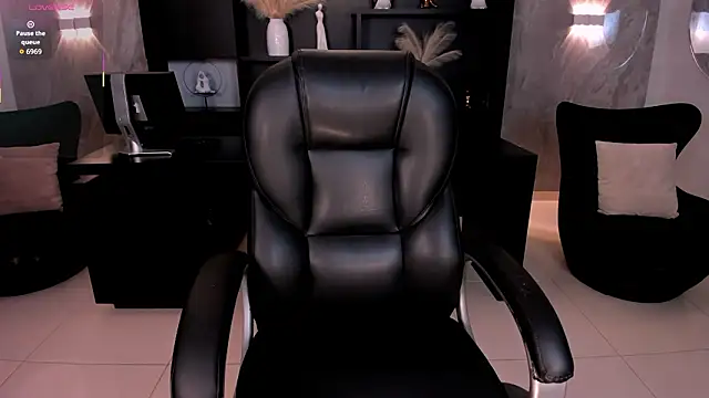 LarisaSmirnov online show from 01/17/26, 03:44