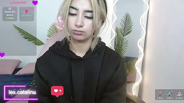 Malory tay1 online show from 09/21/25, 11:45