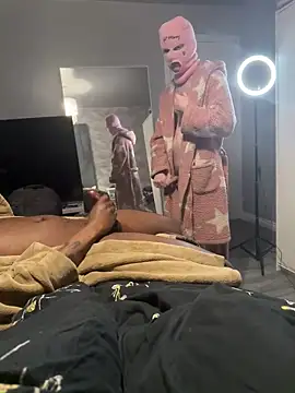 noface guy09 online show from 04/18/26, 09:15