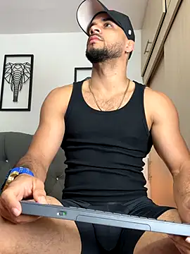 Maximiliano ford online show from 10/26/25, 09:37