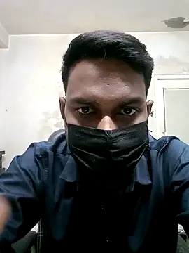 Snapshot of vikesh05 chatting on 03/18/25, 07:10 vikesh05 online show from 03/18/25, 07:10