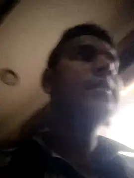 Snapshot of vikesh05 chatting on 05/08/26, 08:03 vikesh05 online show from 05/08/26, 08:03
