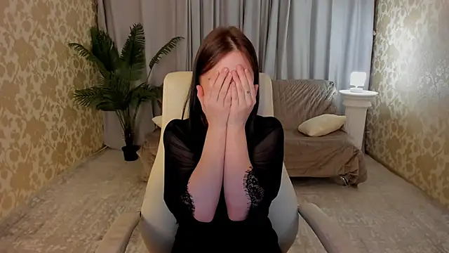 JulietMonli online show from 01/08/26, 08:00