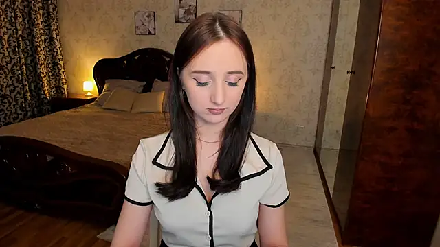 JulietMonli online show from 02/07/26, 07:39