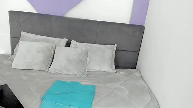 loress ass mature online show from 03/19/25, 12:59