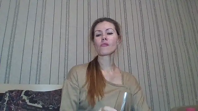 Eva Neon online show from 02/17/26, 08:15