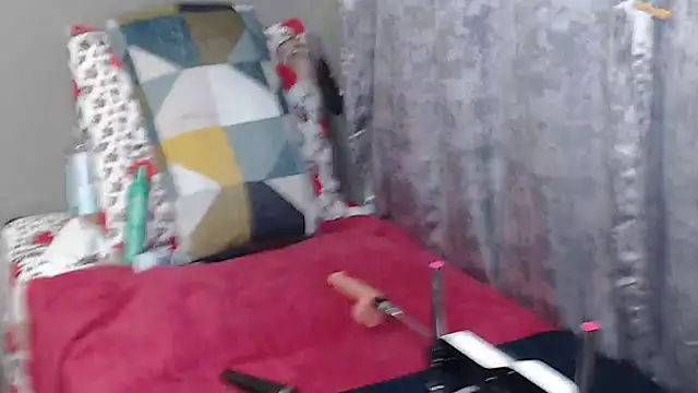 Snapshot of spicybootie chatting on 09/29/25, 06:35 spicybootie online show from 09/29/25, 06:35