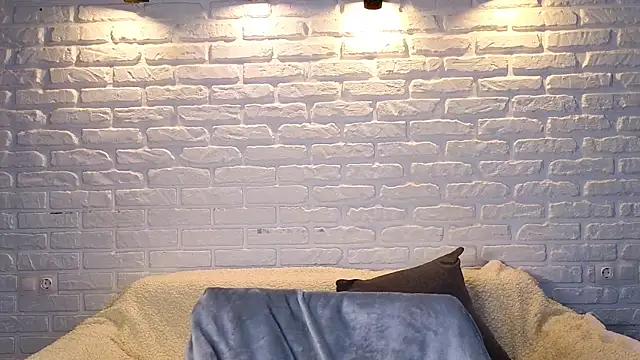 Snapshot of minigirl chatting on 03/15/25, 04:13 minigirl online show from 03/15/25, 04:13