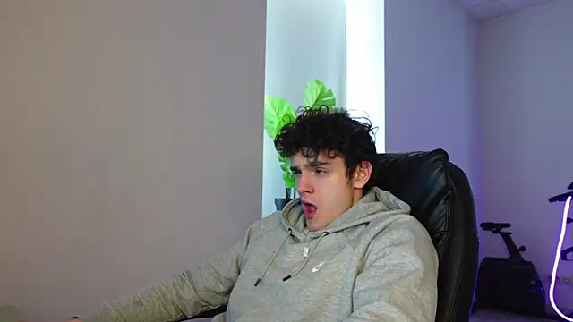 Brad Holloway online show from 04/01/26, 01:01