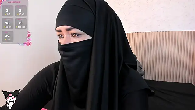 Layla arabelle online show from 06/09/26, 07:58