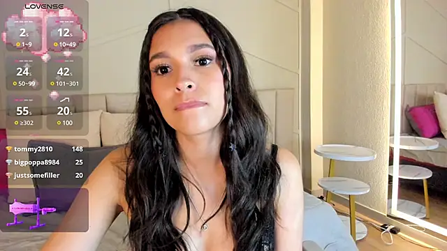 Snapshot of Eimmy_bm chatting on 03/19/25, 01:32 Eimmy bm online show from 03/19/25, 01:32