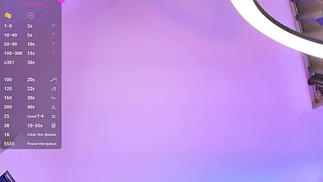 Snapshot of Valen_ross_ chatting on 01/16/26, 10:03 Valen ross online show from 01/16/26, 10:03