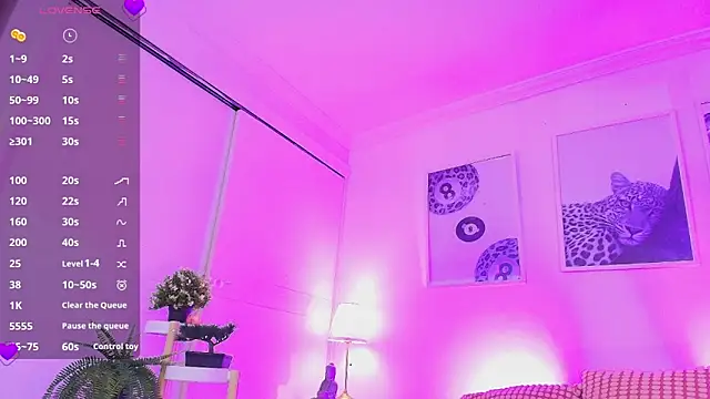 Snapshot of Valen_ross_ chatting on 02/05/26, 09:19 Valen ross online show from 02/05/26, 09:19