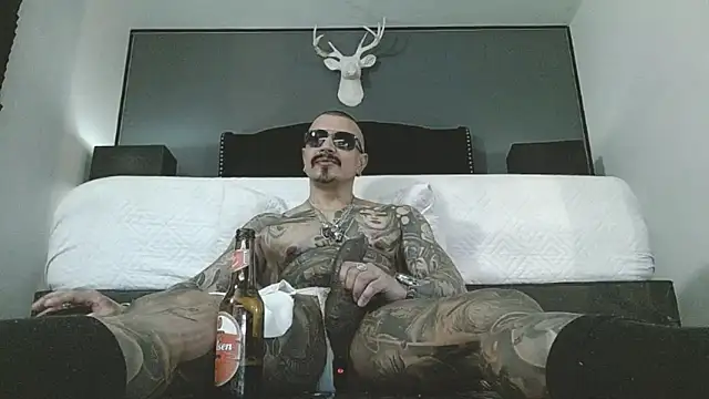 danilog515 online show from 04/19/26, 11:29