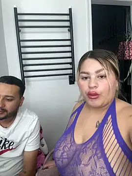 Snapshot of SEXXIBLONDIEE chatting on 11/06/25, 05:08 SEXXIBLONDIEE online show from 11/06/25, 05:08