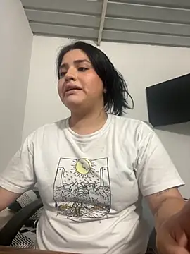 pareja curiosa19 online show from 10/16/25, 12:22