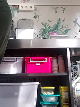 emiliemilf online show from 10/18/25, 05:03