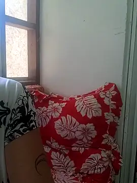 emiliemilf online show from 04/13/26, 08:14